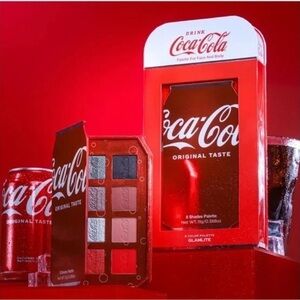 Coca-Cola & Glamlite Eyeshadow Palette - BNIB!!